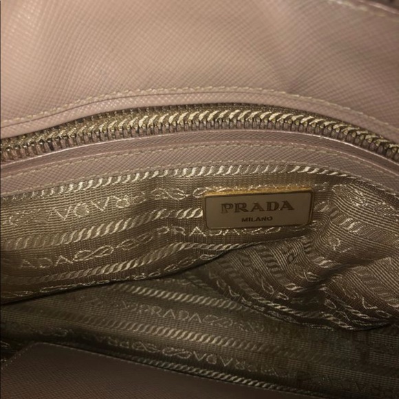 Amazing condition! Timeless Prada medium Galleria bag - Picture 4 of 4